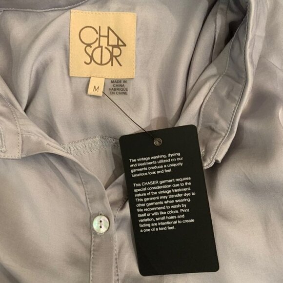 Chaser Silky Rolled Button Down Sleeveless Top Women’s Size Medium New w/ tags! - Picture 7 of 8